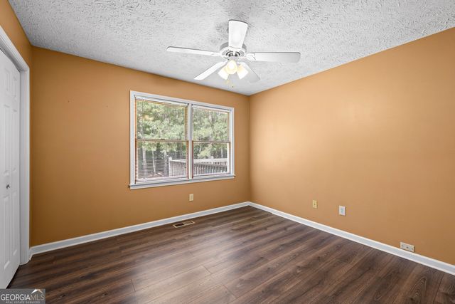 186 Lincoln Road, Tyrone, GA 30290