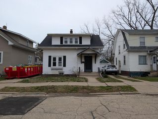 6223 37th AVENUE, Kenosha, WI 53142