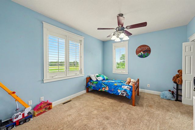 5162 N Prairie Ridge Rd, Salina, KS 67401