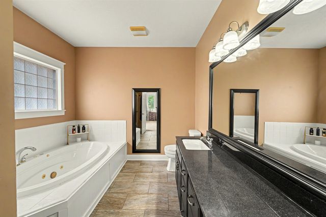5162 N Prairie Ridge Rd, Salina, KS 67401