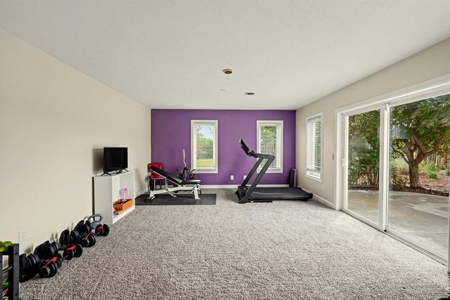 5162 N Prairie Ridge Rd, Salina, KS 67401