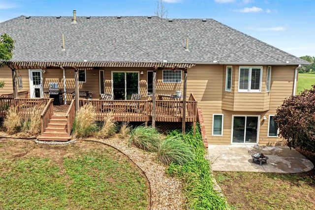 5162 N Prairie Ridge Rd, Salina, KS 67401