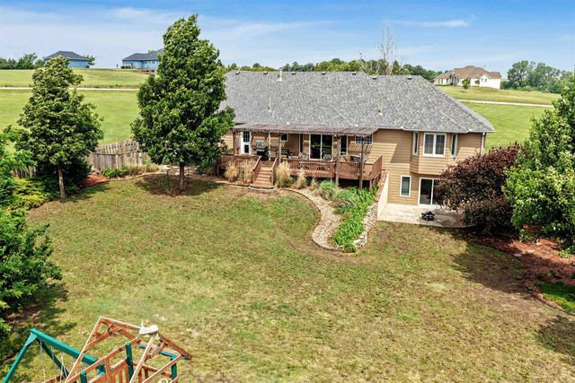 5162 N Prairie Ridge Rd, Salina, KS 67401