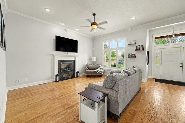 5162 N Prairie Ridge Rd, Salina, KS 67401
