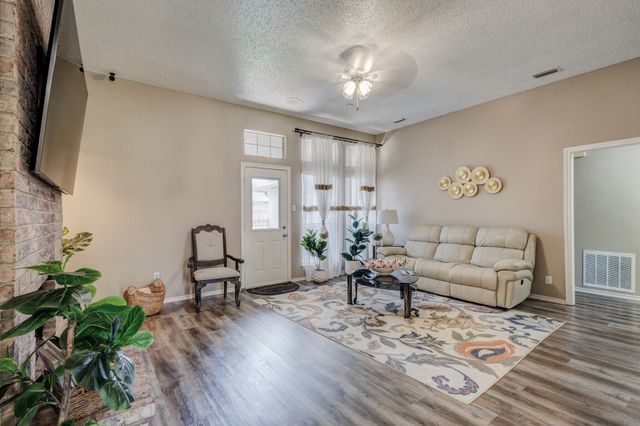1517 Wesley Drive, Mesquite, TX 75149