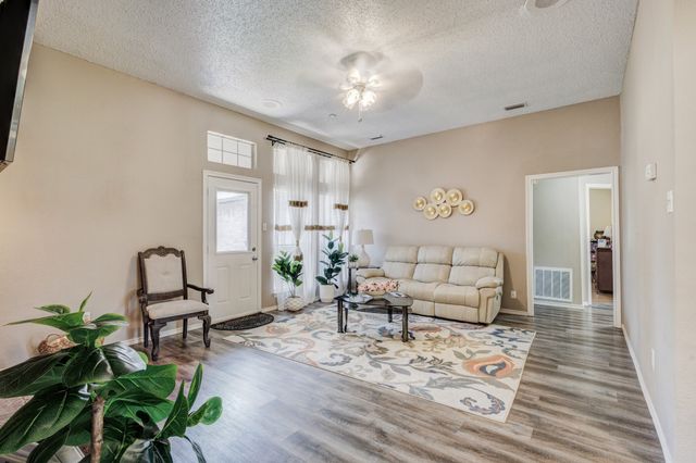 1517 Wesley Drive, Mesquite, TX 75149