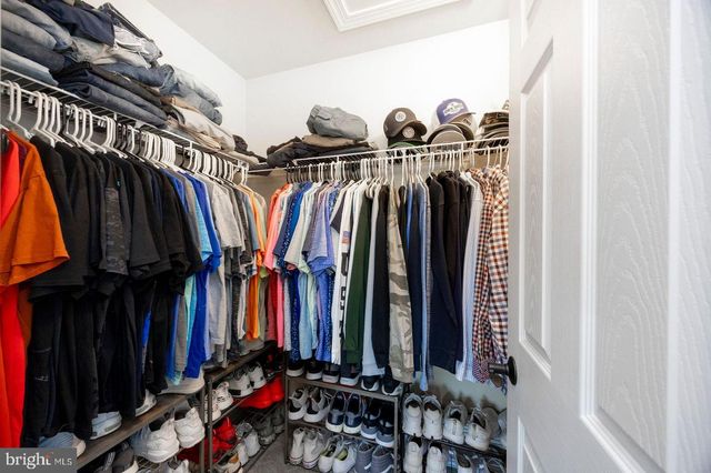 318 DOUGLASS DR, Douglassville, PA 19518