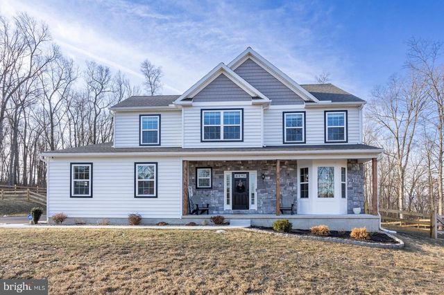 318 DOUGLASS DR, Douglassville, PA 19518