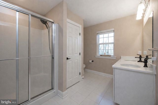 318 DOUGLASS DR, Douglassville, PA 19518