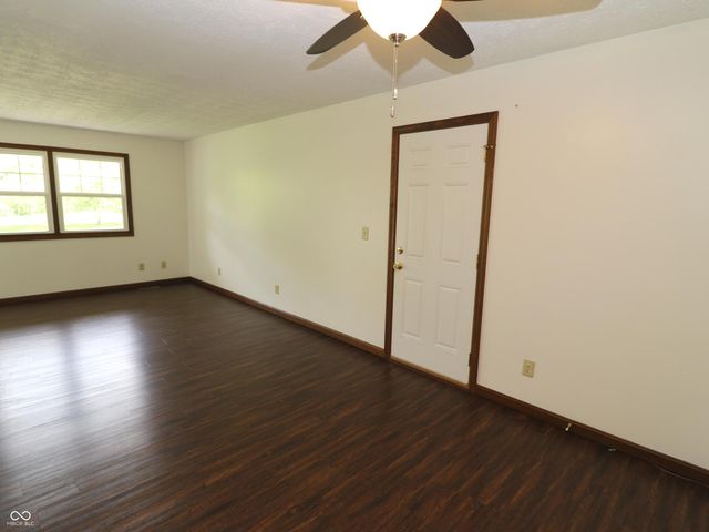 205 S Jackson Street, Waveland, IN 47989