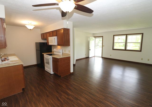 205 S Jackson Street, Waveland, IN 47989