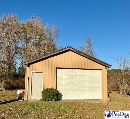 252 W Countryside Road, Dillon, SC 29536