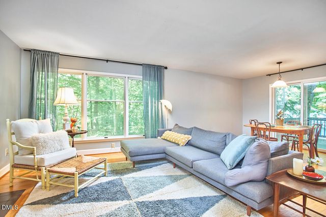 105 Westbury Court, Chapel Hill, NC 27516