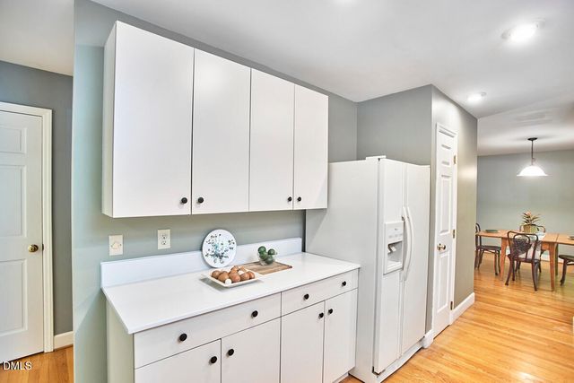 105 Westbury Court, Chapel Hill, NC 27516