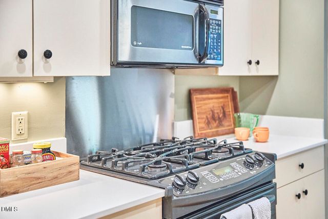 105 Westbury Court, Chapel Hill, NC 27516