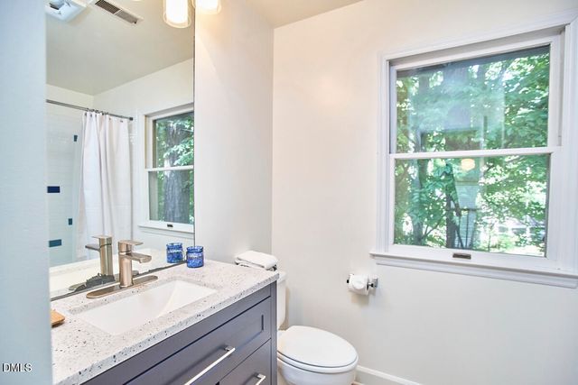 105 Westbury Court, Chapel Hill, NC 27516