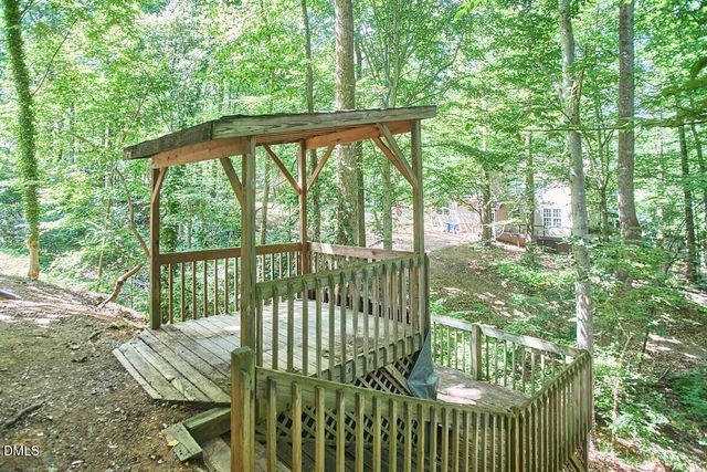105 Westbury Court, Chapel Hill, NC 27516