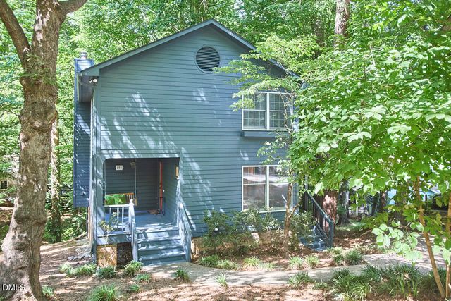 105 Westbury Court, Chapel Hill, NC 27516
