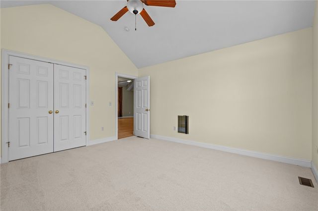 125 West Road, Cumberland, RI 02864