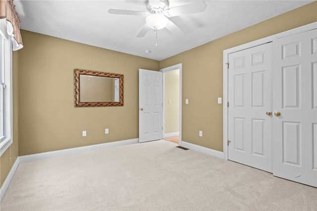 125 West Road, Cumberland, RI 02864