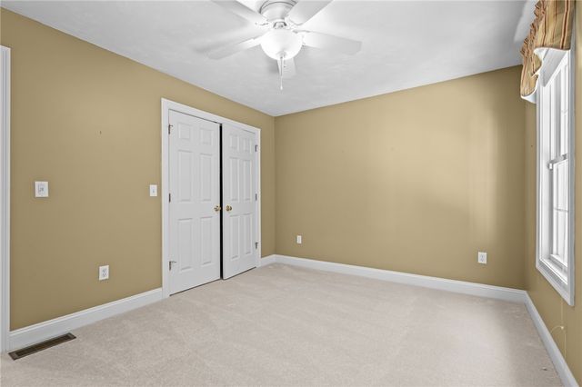 125 West Road, Cumberland, RI 02864
