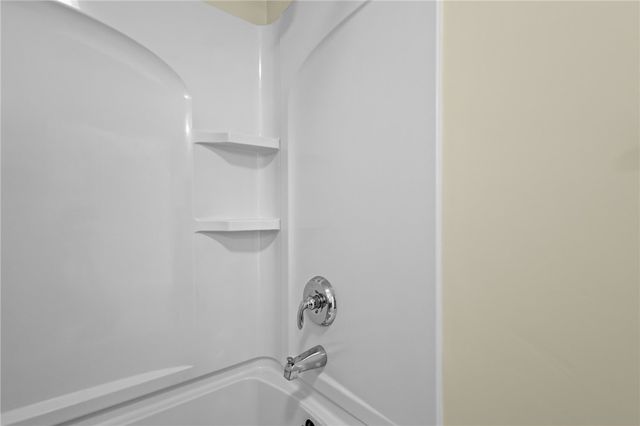 125 West Road, Cumberland, RI 02864