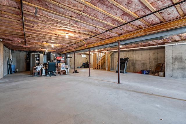 125 West Road, Cumberland, RI 02864