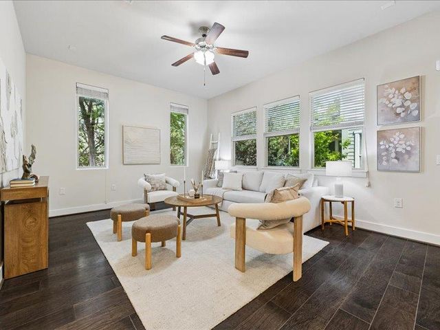 12122 Cottage Promenade CT 34, Austin, TX 78753