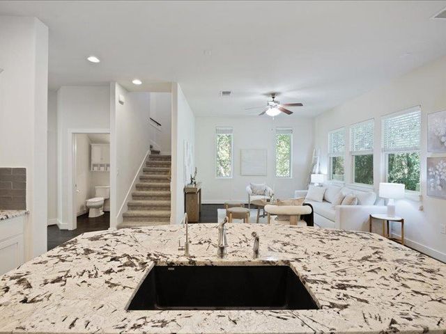 12122 Cottage Promenade CT 34, Austin, TX 78753