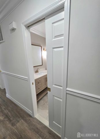 28 Rothwell Drive, Monroe, NJ 08831