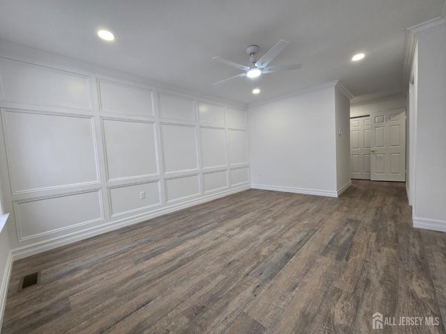 28 Rothwell Drive, Monroe, NJ 08831