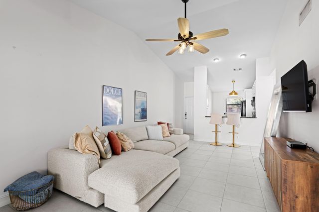 3350 Jaywood Terrace J224, Boca Raton, FL 33431