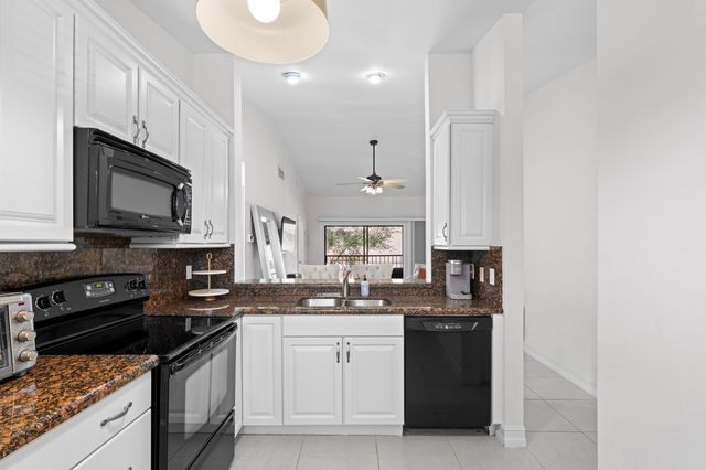 3350 Jaywood Terrace J224, Boca Raton, FL 33431