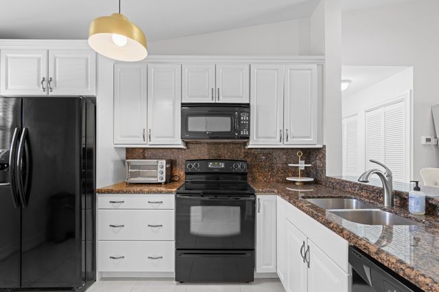 3350 Jaywood Terrace J224, Boca Raton, FL 33431