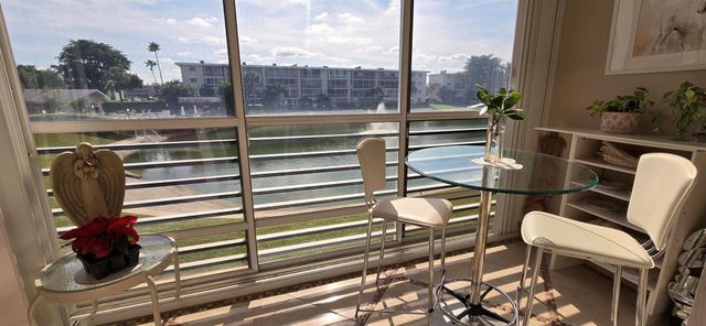 2616 N Garden Drive N 204, Lake Worth, FL 33461