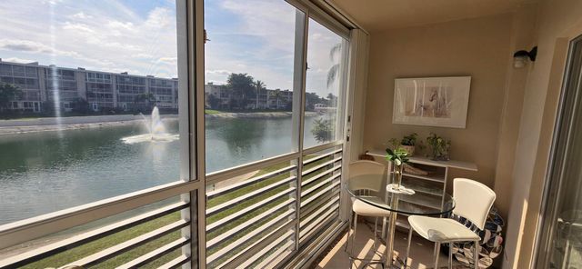 2616 N Garden Drive N 204, Lake Worth, FL 33461