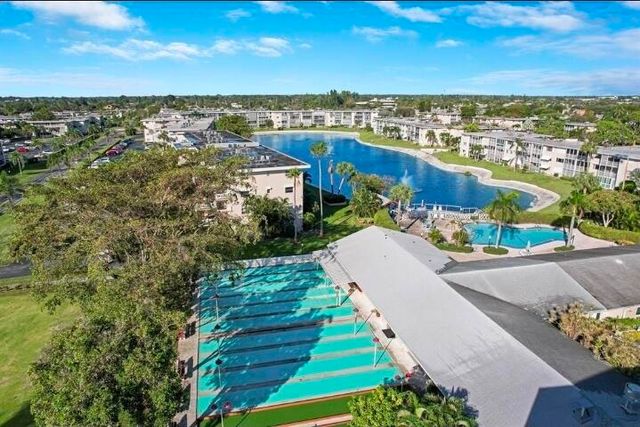 2616 N Garden Drive N 204, Lake Worth, FL 33461