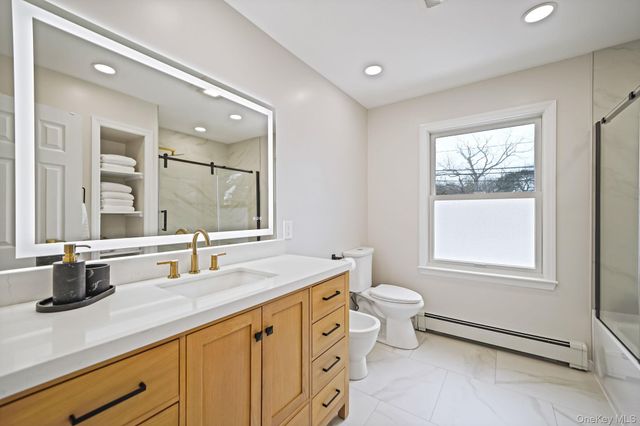 220 Oakdale Bohemia Road, Bohemia, NY 11716