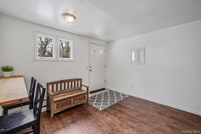 220 Oakdale Bohemia Road, Bohemia, NY 11716