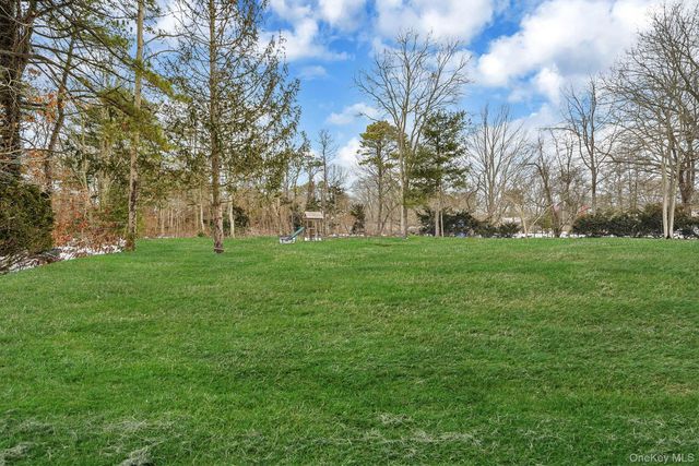 220 Oakdale Bohemia Road, Bohemia, NY 11716