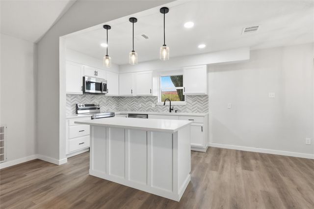 371 Sulky Trail Street, Houston, TX 77060