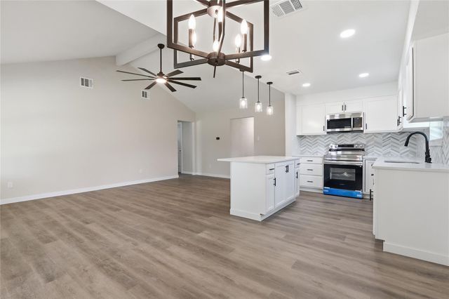 371 Sulky Trail Street, Houston, TX 77060