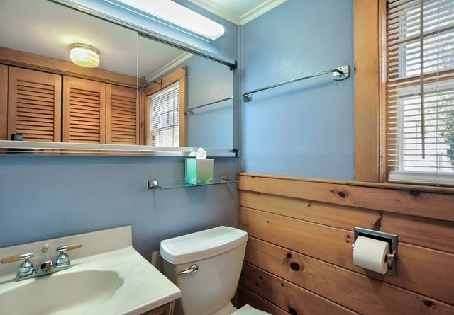 56 Lincoln Ave, Marshfield, MA 02050