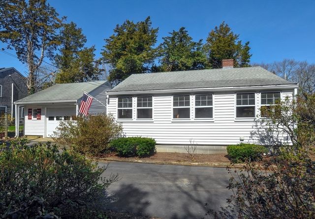 56 Lincoln Ave, Marshfield, MA 02050