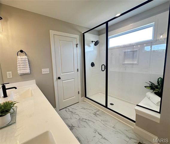 4939 Butler Hill Road, St Louis, MO 63128