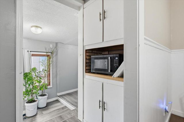 615 N 38TH Street, Council Bluffs, IA 51501