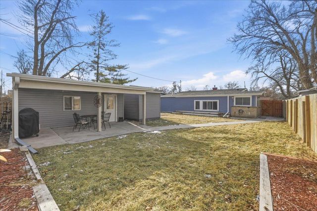 615 N 38TH Street, Council Bluffs, IA 51501