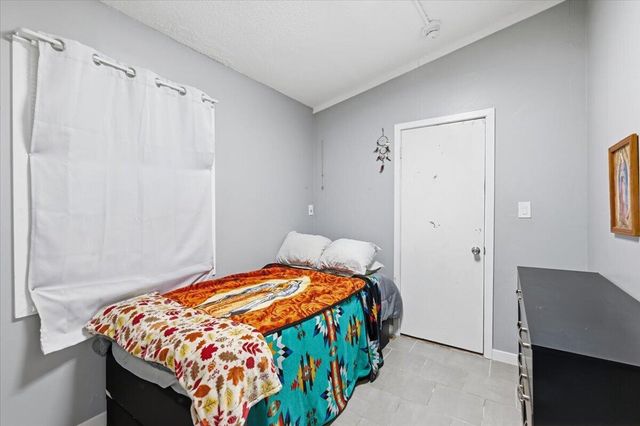 615 N 38TH Street, Council Bluffs, IA 51501