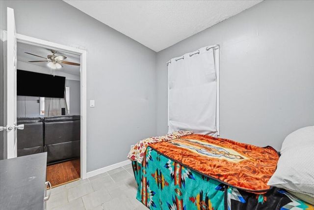 615 N 38TH Street, Council Bluffs, IA 51501