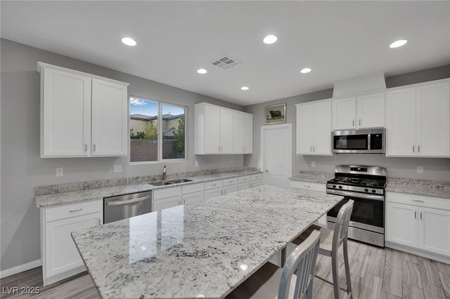 12887 Slipknot Street, Las Vegas, NV 89141